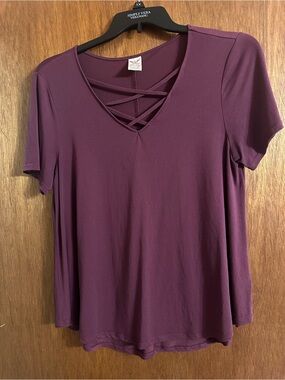 Faded Glory Short Sleeve Crisscross V-Neck Top - Plum